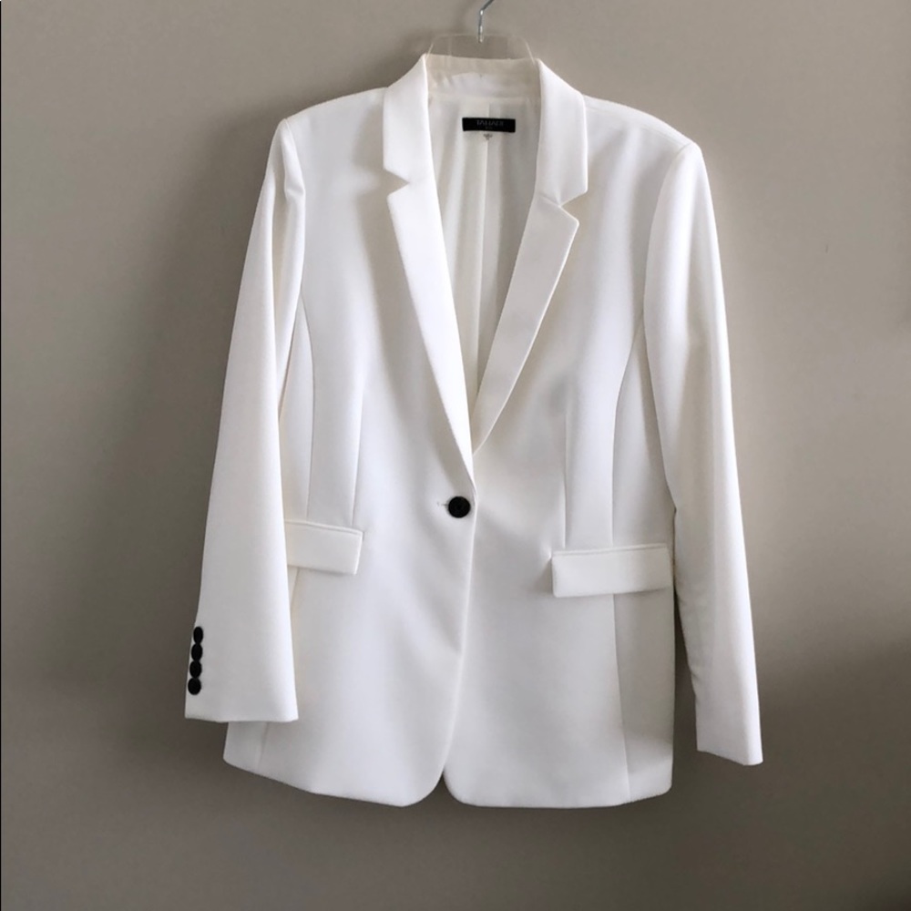 Tahari White Jacket -size 12